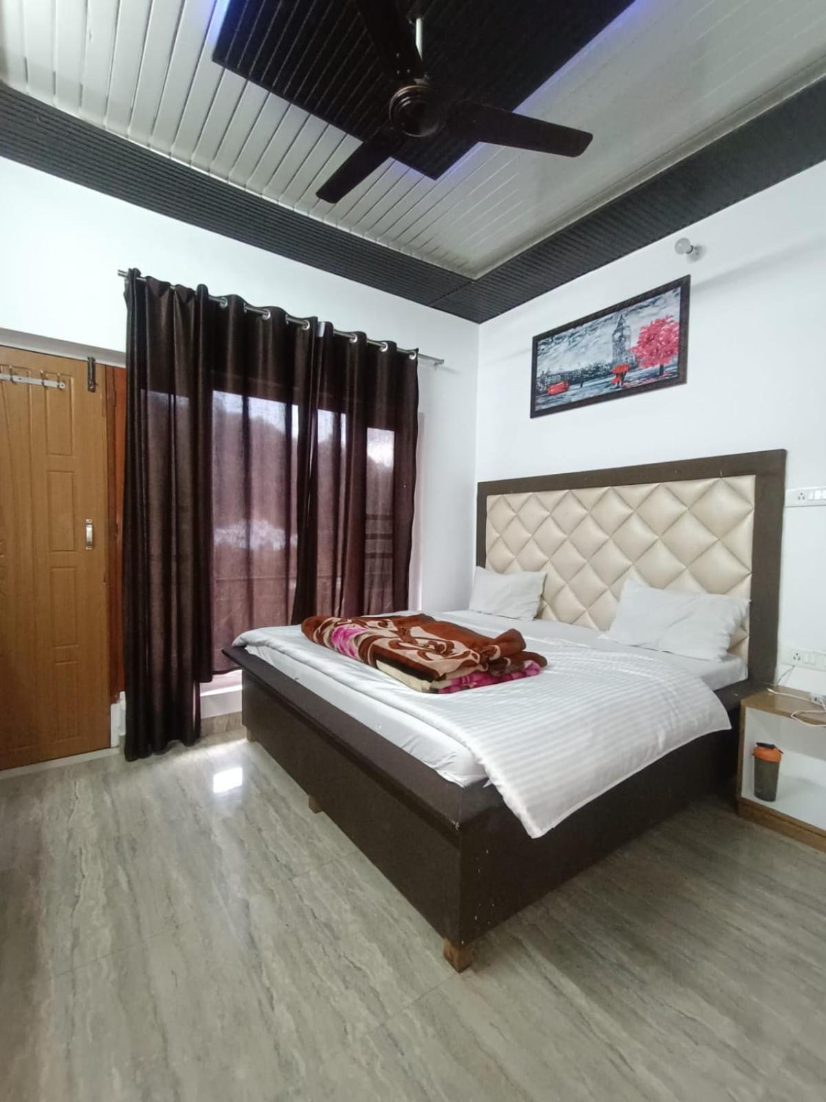 Hotel Himalayan Village Mussoorie Exteriör bild